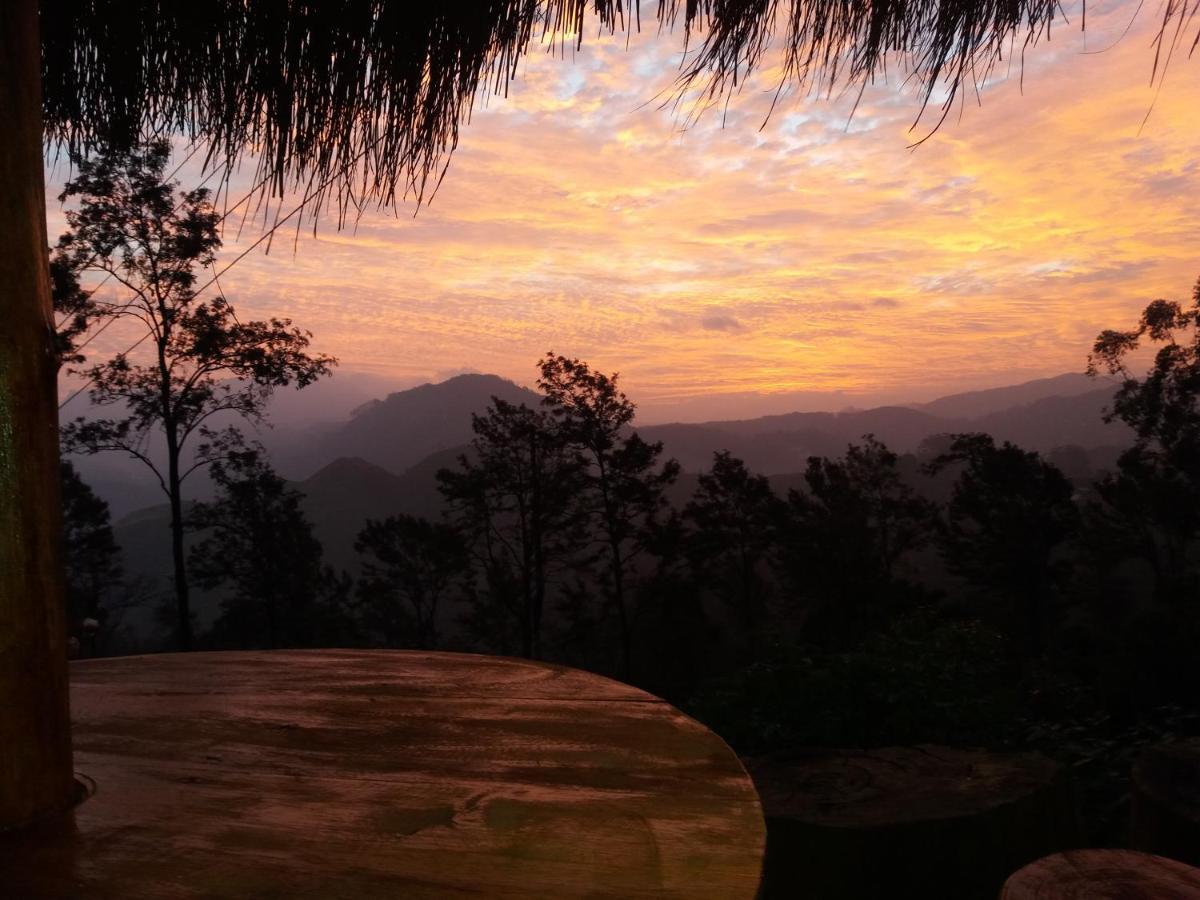 Ella Mountain Palace Bagian luar foto